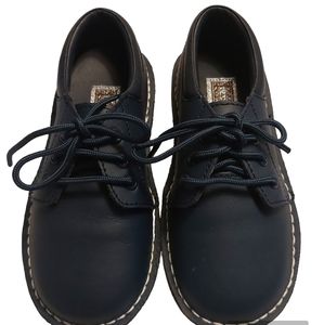 L'amour Boy's New No Tags Navy Blue Upper Leather Lace Up Style Shoes.